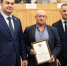 Награда тренеру из рук губернатора - Газета Правда севера