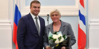 Виталий Хоценко вручил спортивную премию Губернатора Омской области «Доблесть» - Газета Правда севера