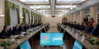 Состоялась рабочая встреча полпреда с тренерским штабом и игроками волейбольного клуба «Локомотив» - Газета Правда севера