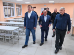 Губернатор оценил уровень  модернизации школы №2 в Тевризе